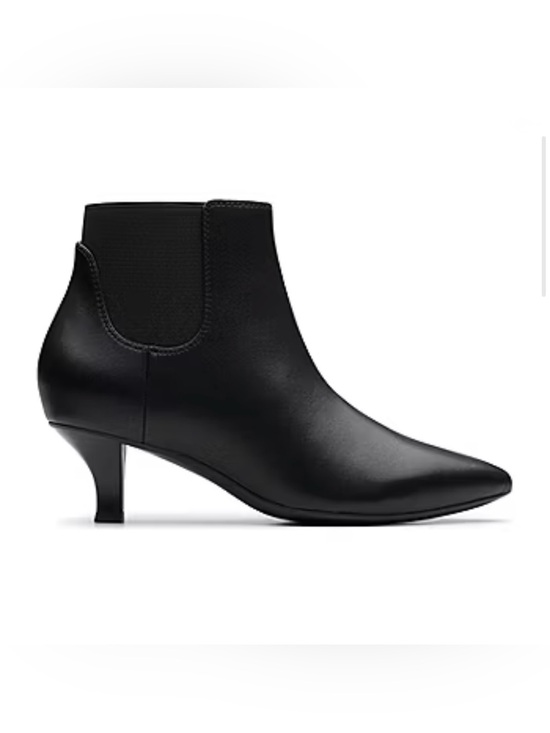 Clarks Shoes - Sold Clarks Linvale Sea Black Leather Pointed Toe Kitten Heel Ankle Boots 11